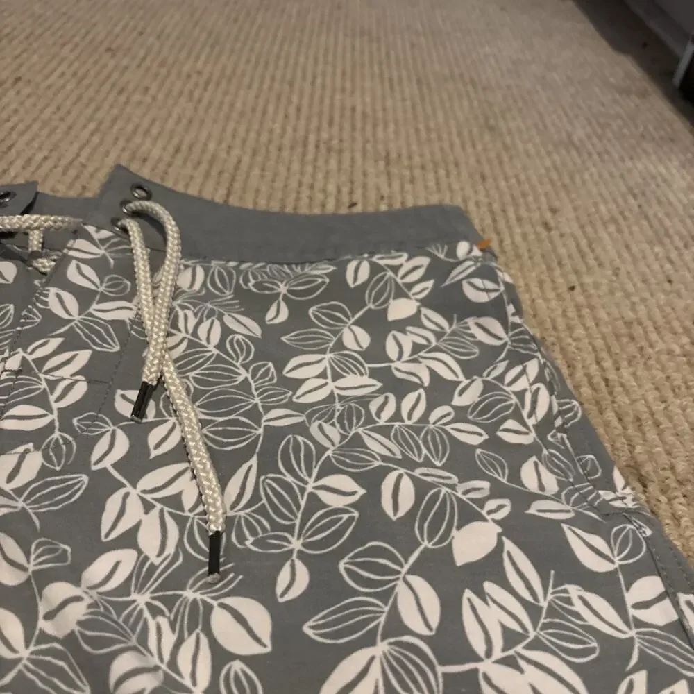 Men's Faherty Classic Board Shorts Avellanas Print Sage Green Size 29 7